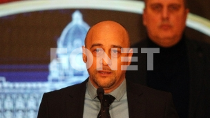 Svesna da krše Ustav